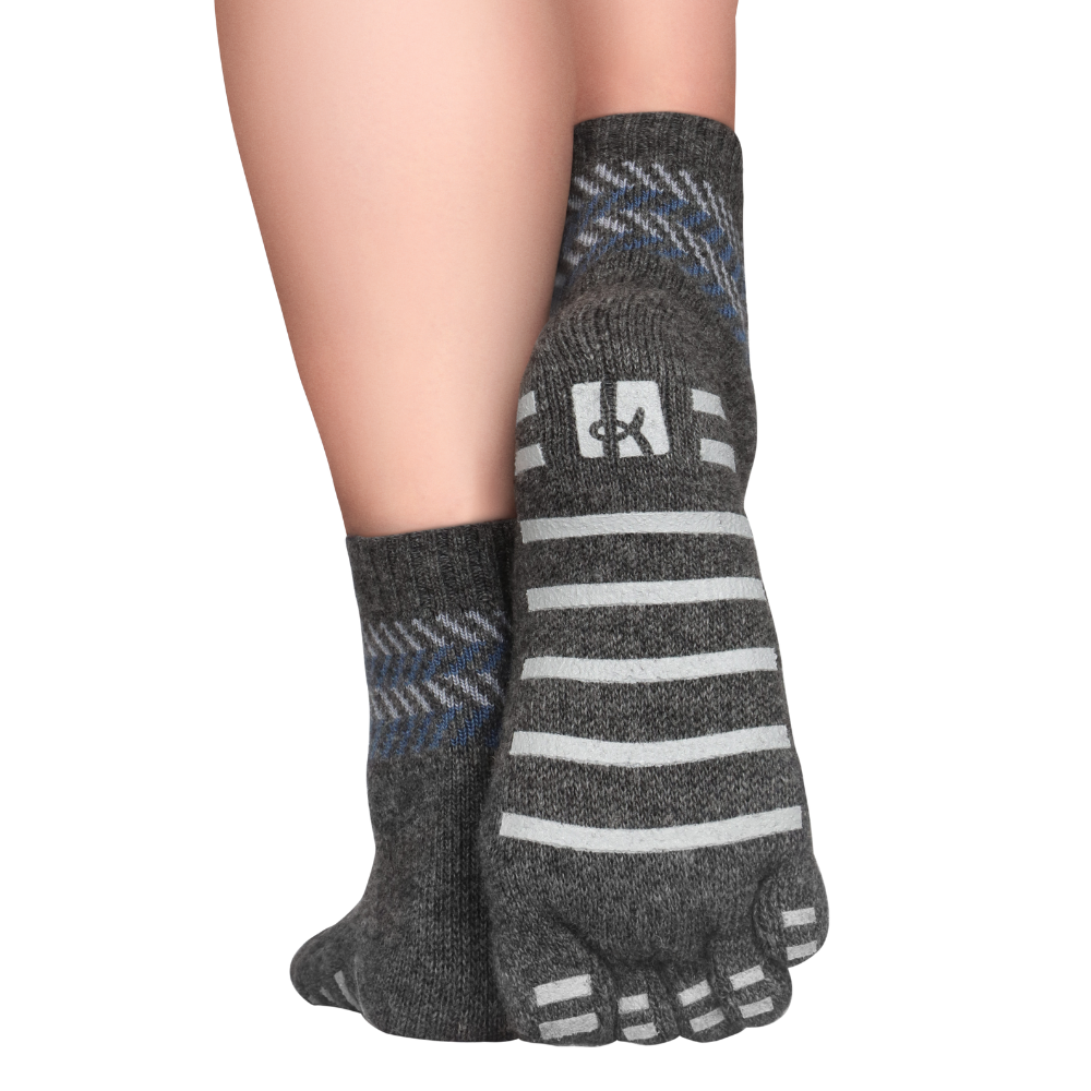 Knitido Home Socks made of Cashmere and Merino with Anti-Slip Coating