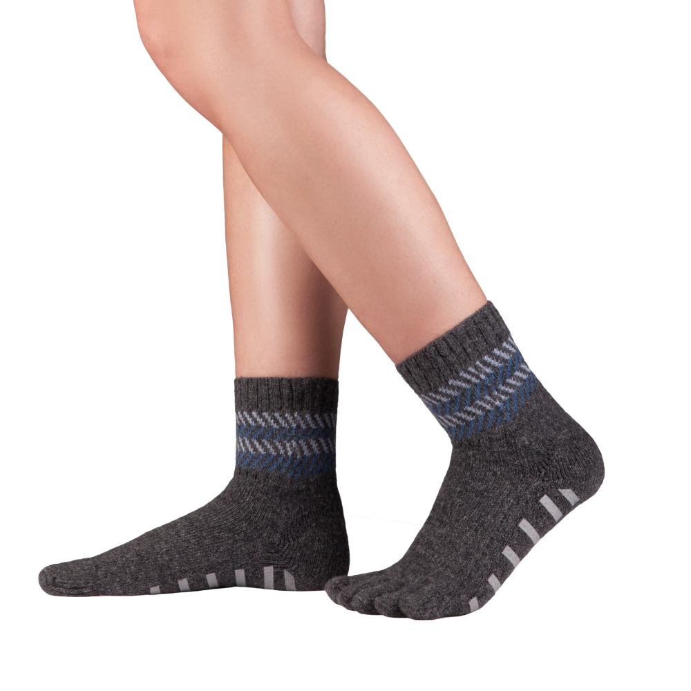 Knitido Home Socks made of Cashmere and Merino with Anti-Slip Coating