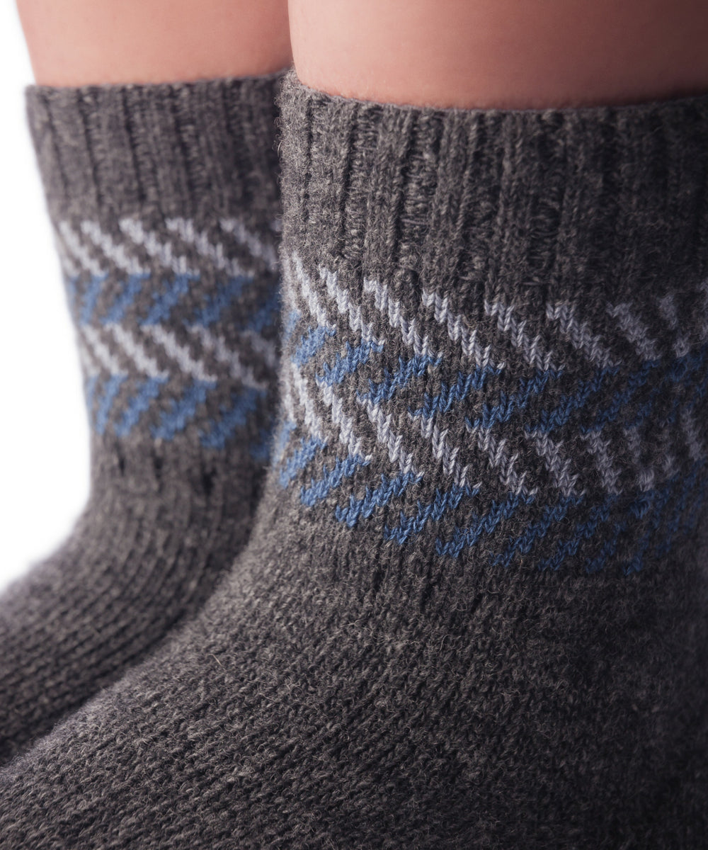 Knitido Home cashmere and merino socks with non-slip coating