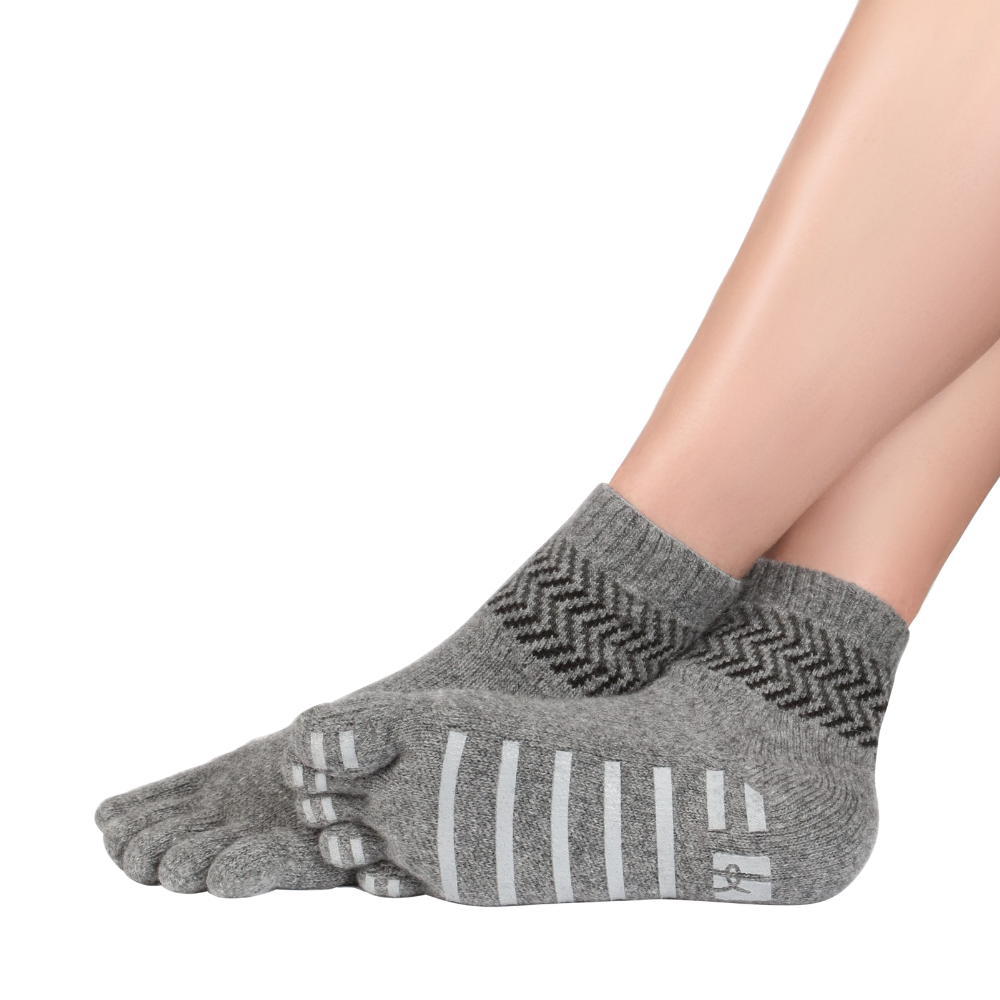 Knitido Home Socks made of Cashmere and Merino with Anti-Slip Coating