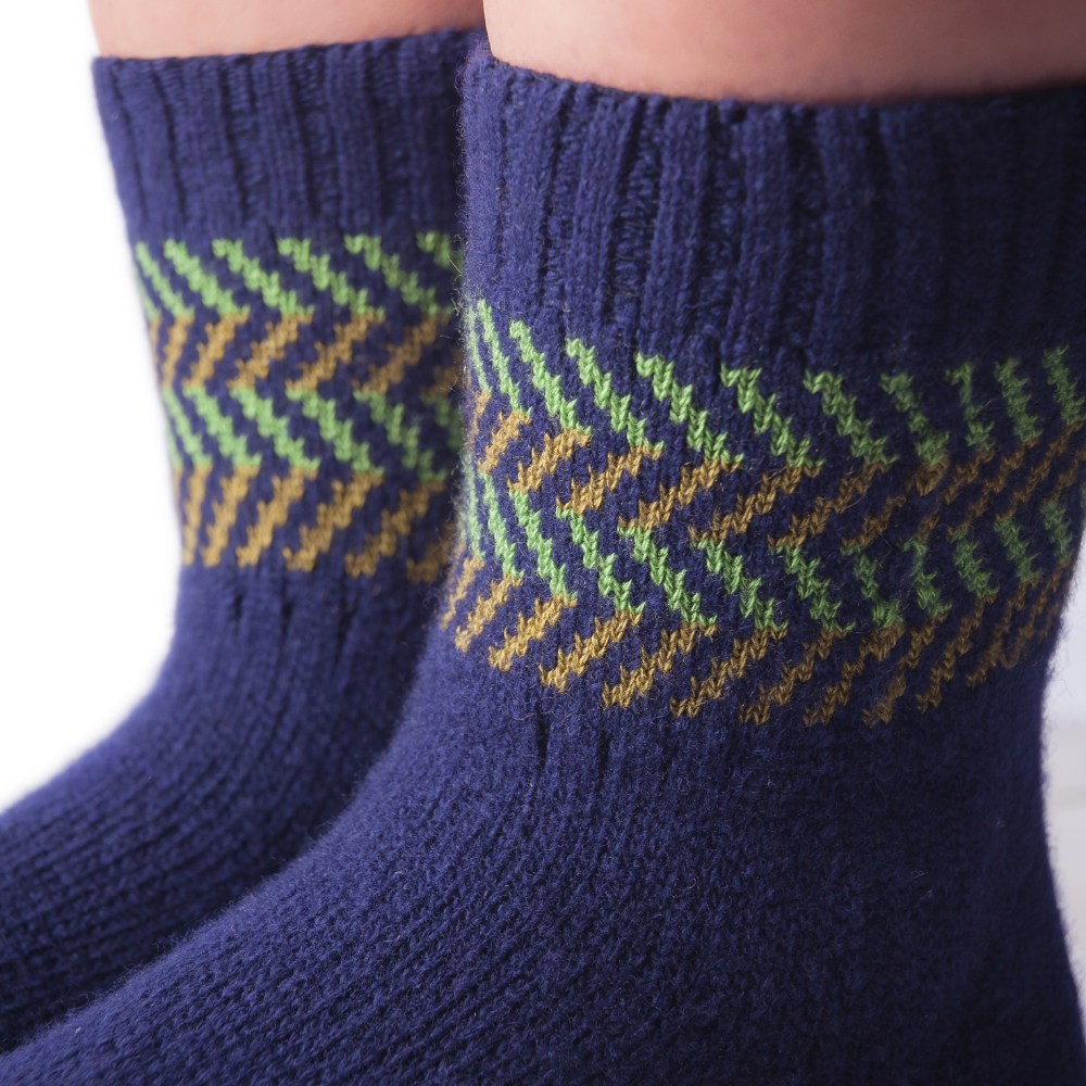 Knitido Home Socks made of Cashmere and Merino with Anti-Slip Coating