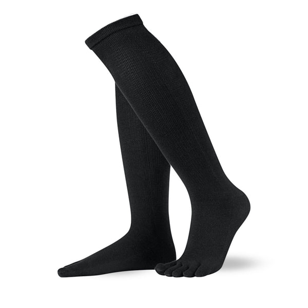 Knitido Essentials Zehenstrümpfe (Baumwolle) knielang von der Seite in schwarz