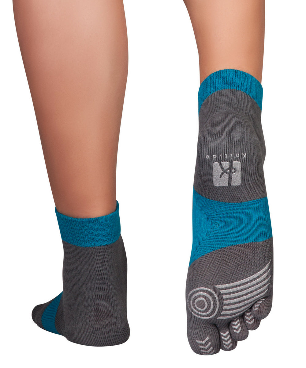 Knitido SPORT-chaussettes à orteils LONGUES DURÉES AVEC GRIP, ARCH SUPPORT ET TECHNOLOGIE NATURELLE OFFRANTE en gris et bleu