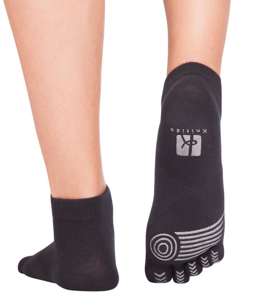 Knitido MTS ultralite maratonske nogavice iz materiala Coolmax za šport: tek, fitnes, kolesarjenje, crossfit tudi v vročih dneh v črni barvi