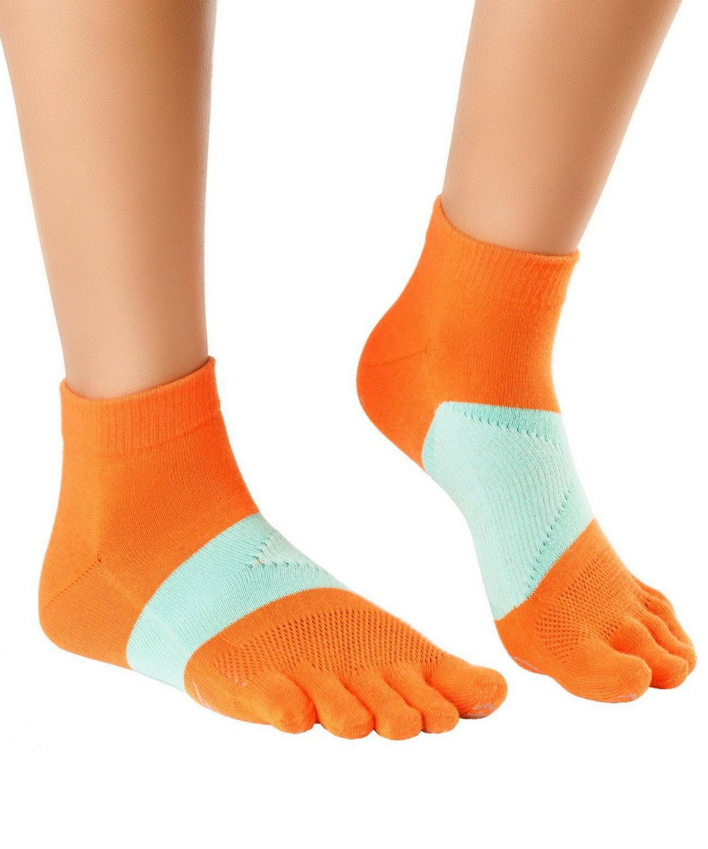 Knitido MTS ultralite Marathon calze con dita in Coolmax per lo sport: corsa, fitness, ciclismo, crossfit anche nelle giornate più calde in arancione/verde
