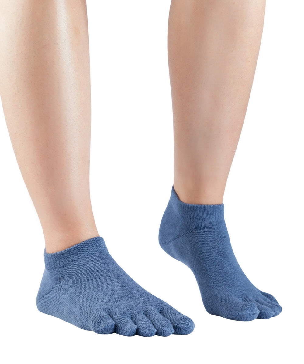 Kratke nogavice Knitido iz bombaža za vsak dan v modri barvi 
