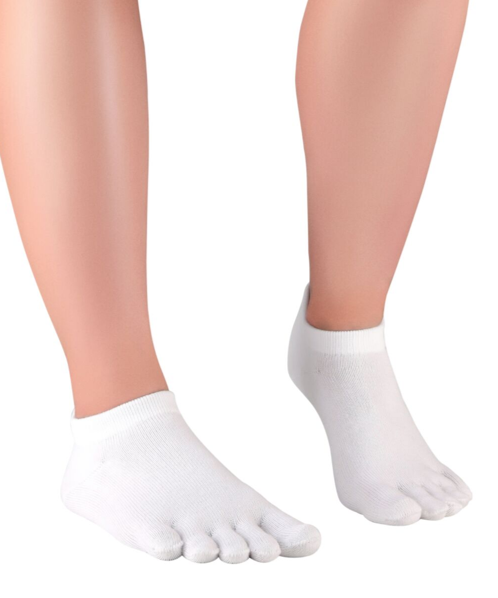 Kratke nogavice Knitido iz bombaža za vsak dan v beli barvi 