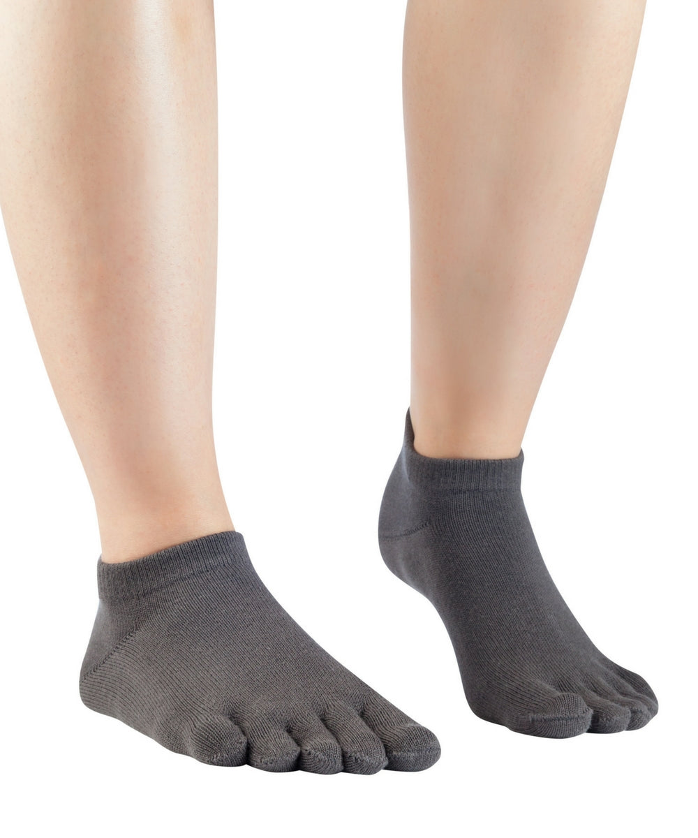 Kratke nogavice iz bombaža za vsak dan v antracitni barvi 