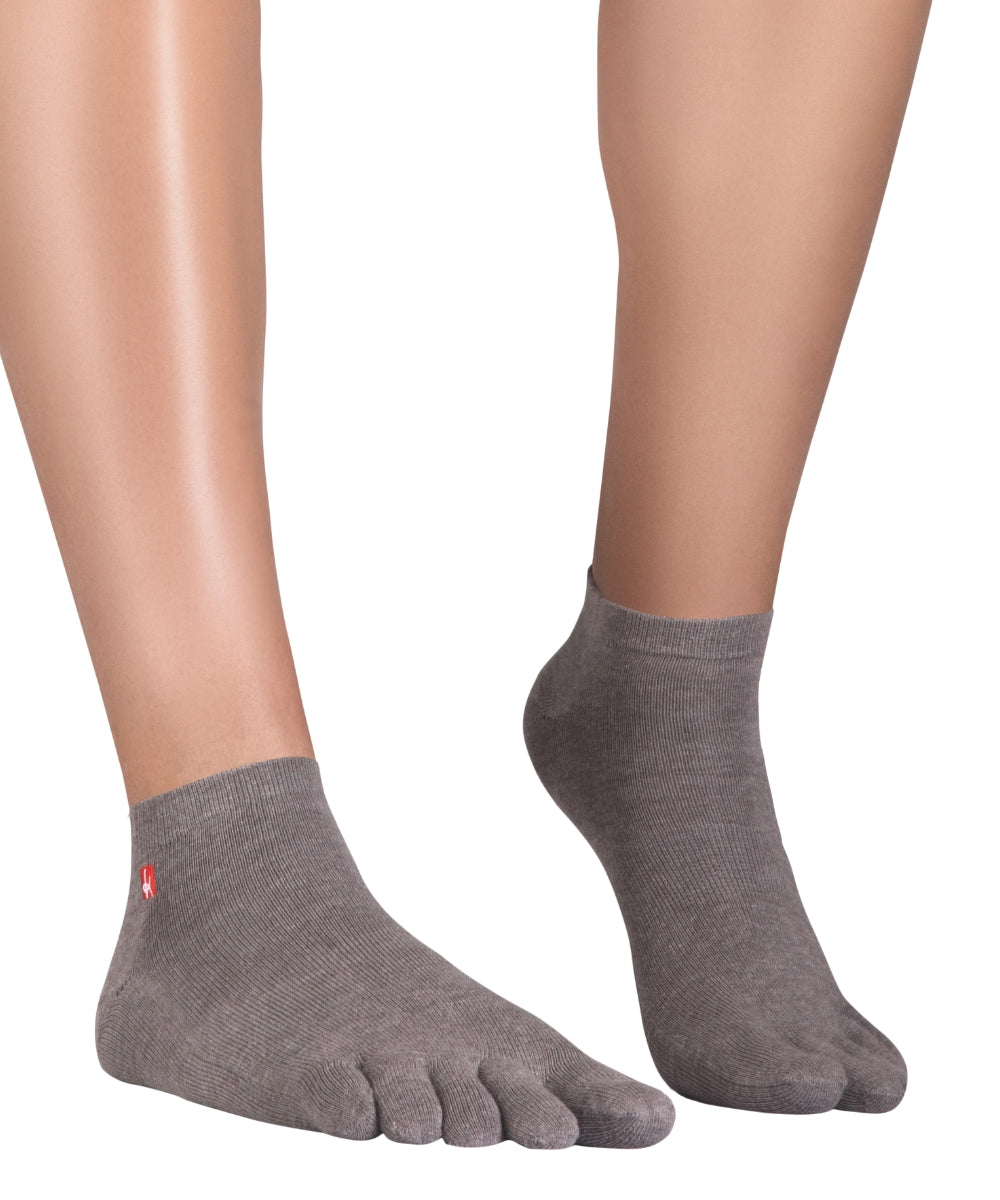 chaussettes à orteils Baskets Coolmax de Knitido Track & Trail ultralite fresh en gris clair