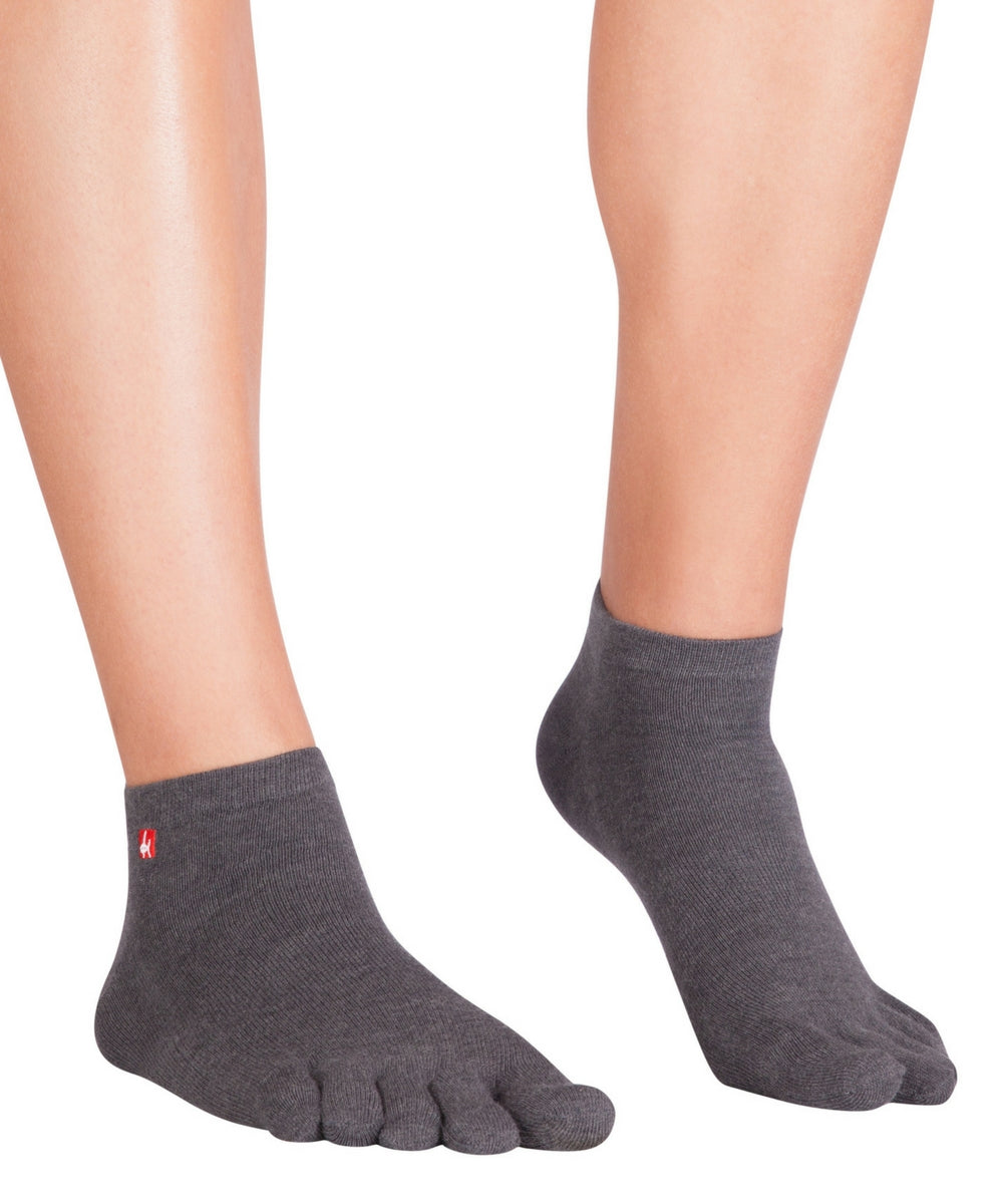 3-pack sports toe socks from Coolmax and cotton from Knitido in charcoal grey