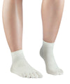Knitido Silkroad silk toe socks - ankle length in white - frontal 